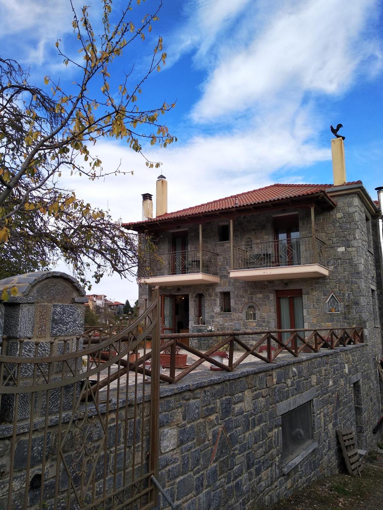 To Spiti Tis Irinis Hotel Vitína Kültér fotó