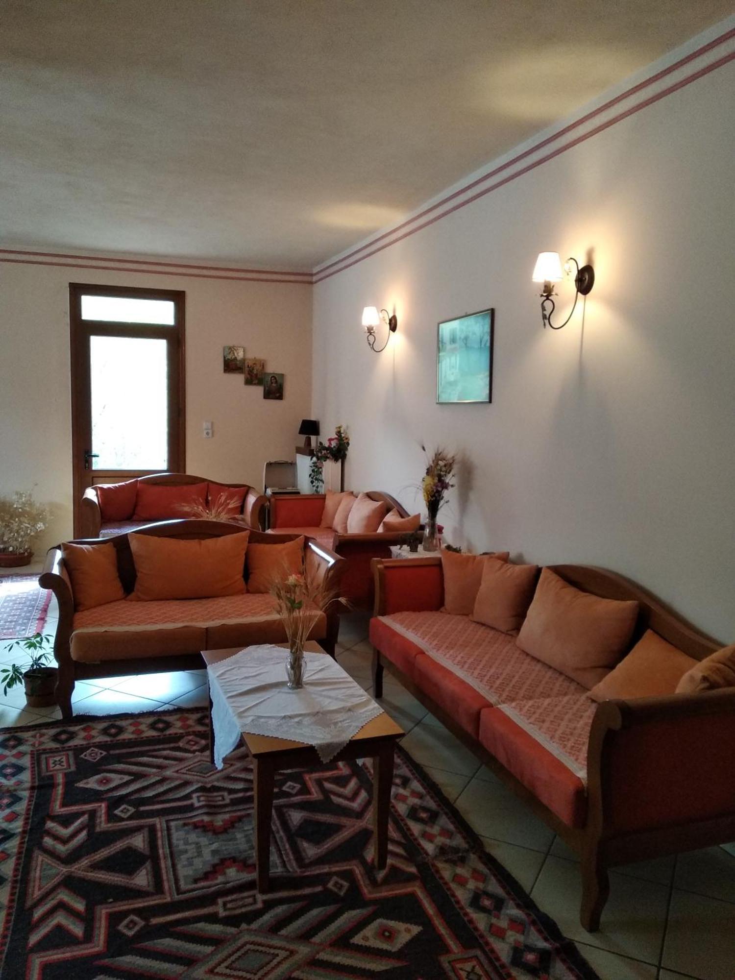 To Spiti Tis Irinis Hotel Vitína Kültér fotó